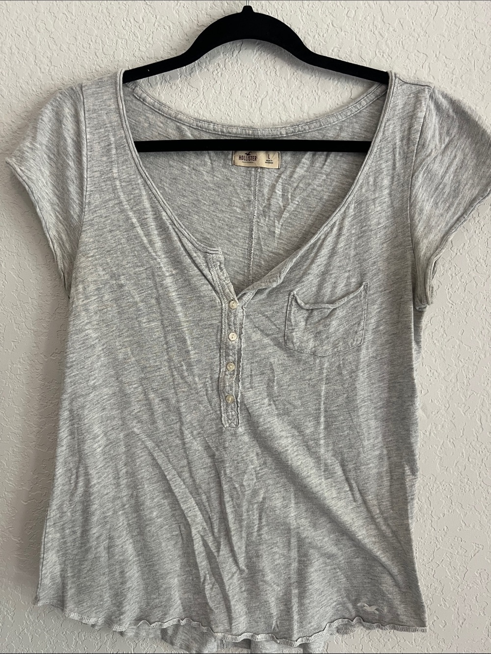 Hollister Heather Gray Short Sleeve Henley Tee